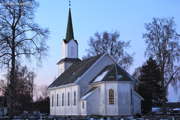 Fakkeltoget går fra Blaker kirke